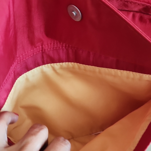 Baggallini Red Quilted Messenger Bag with‎ Water-Resistant Finish - Picture 8 of 11